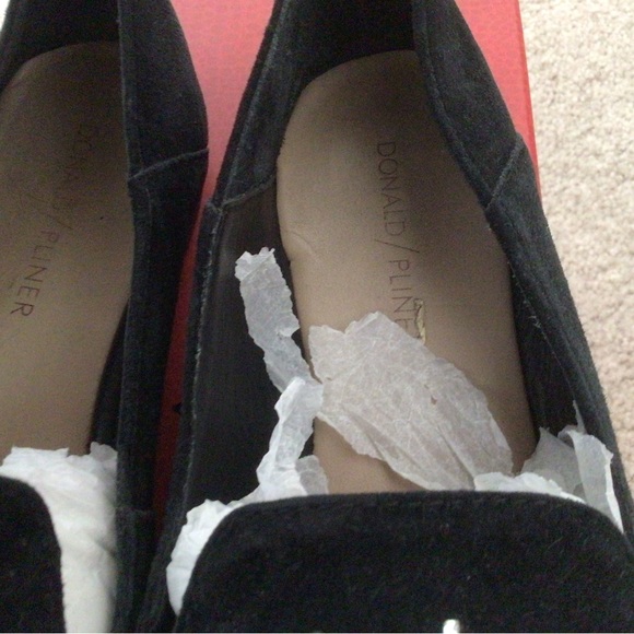 DONALD PLINER HIRO EMBELLISHED FLORAL FLATS—BLACK- SIZE 8.5 M - Picture 8 of 9